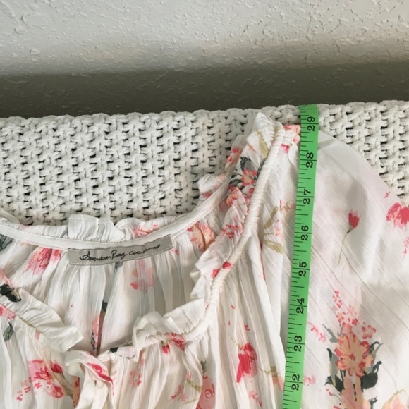 AMERICAN RAG CIE PLUS SIZE BLOUSE, GAUZE LIKE MATERIAL WITH BELL SLEEVES - Picture 5 of 7